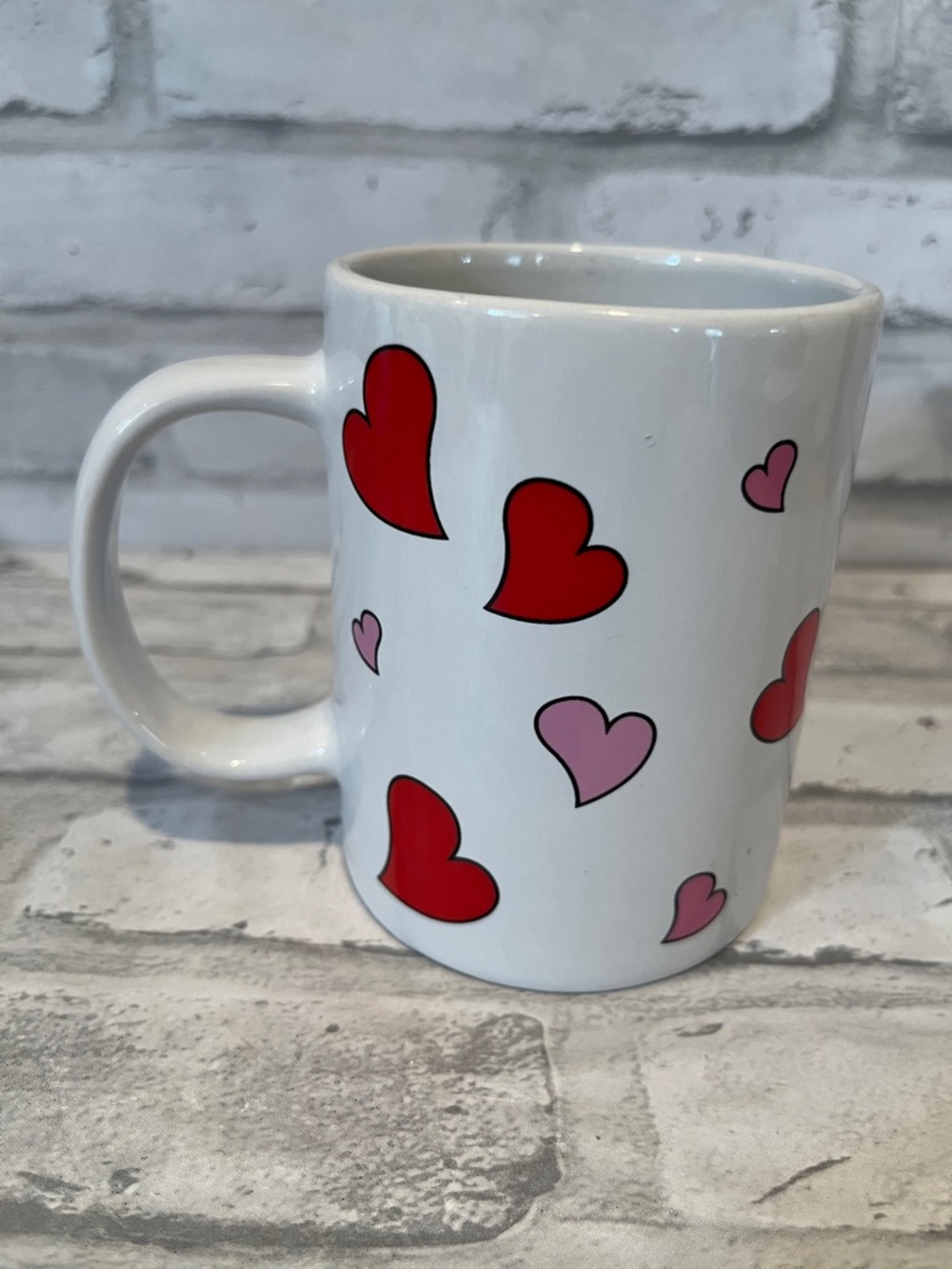 Betty Boop White coffee Mug with Red & Pink Heart Accents 3D Betty figure spins - Picture 4 of 9